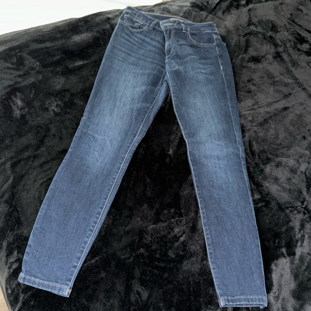 DL1961 skinny jeans- size 27